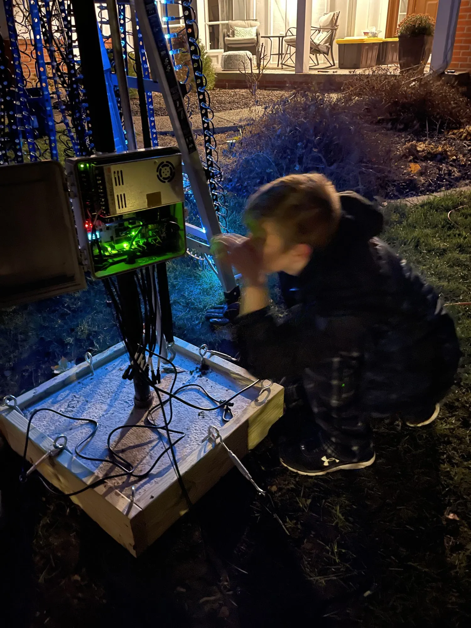 Max checking the controllers, 2021